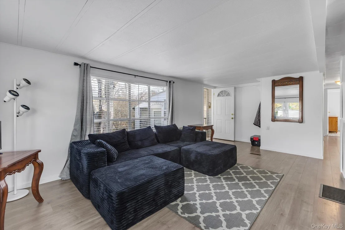 Photo of 74 Maple St