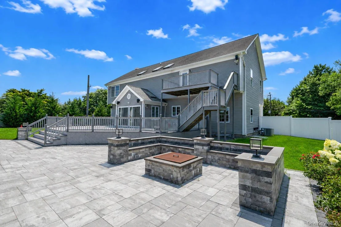 Photo of 299 Patchogue Yaphank Road