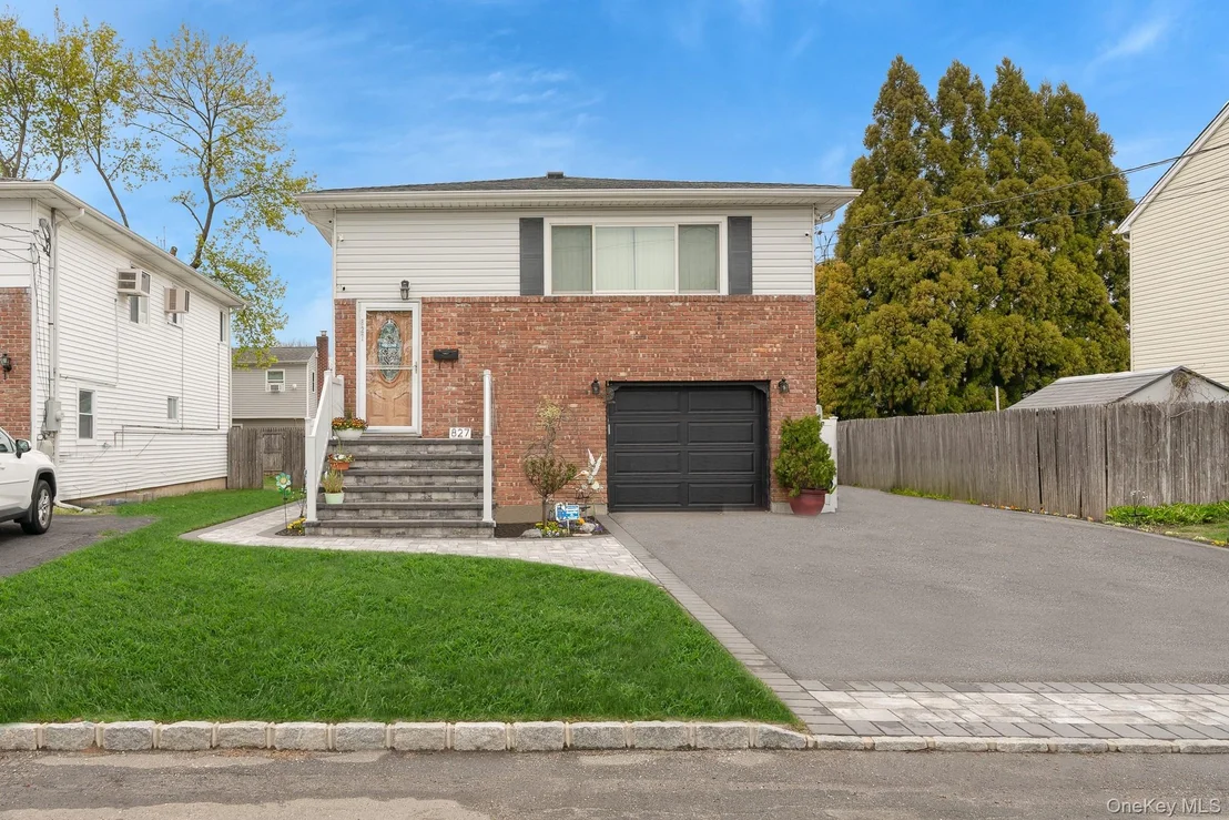 Photo of 827 Bermuda Road