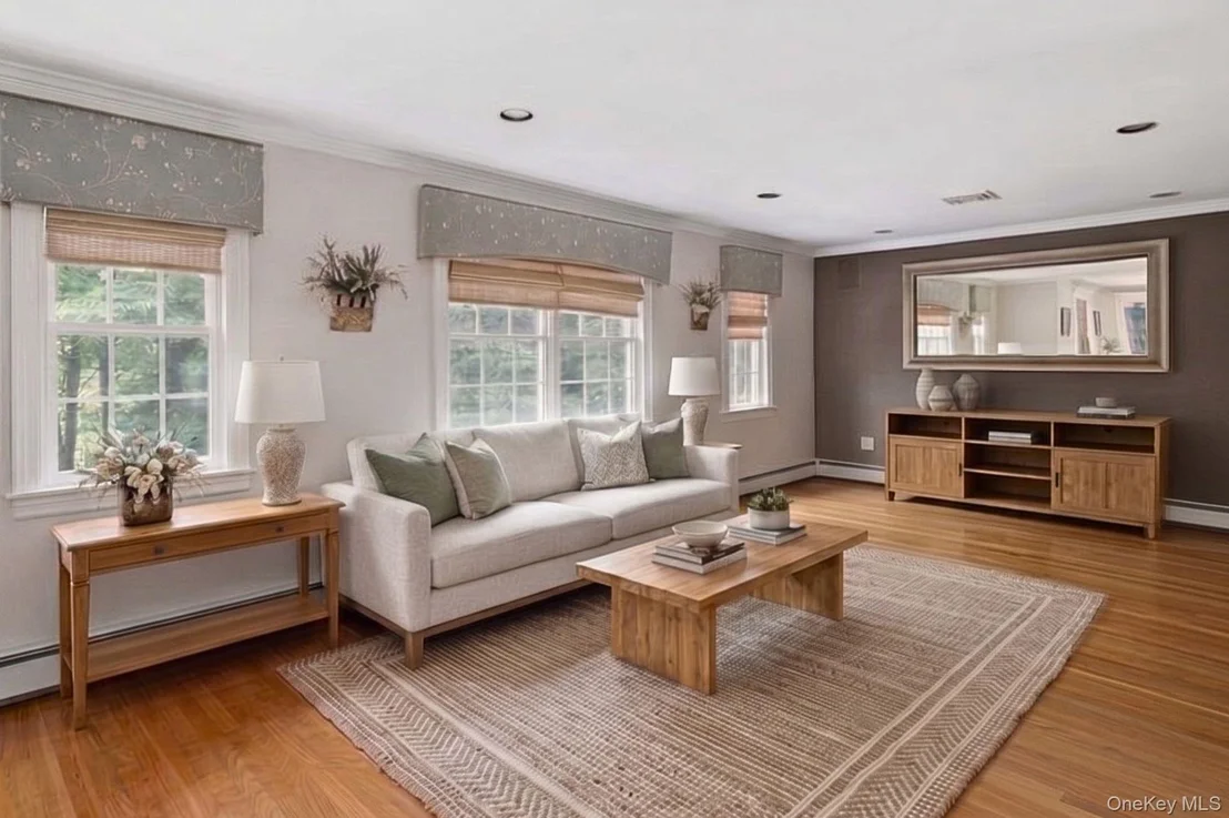 Photo of 12 Sun Hill Road