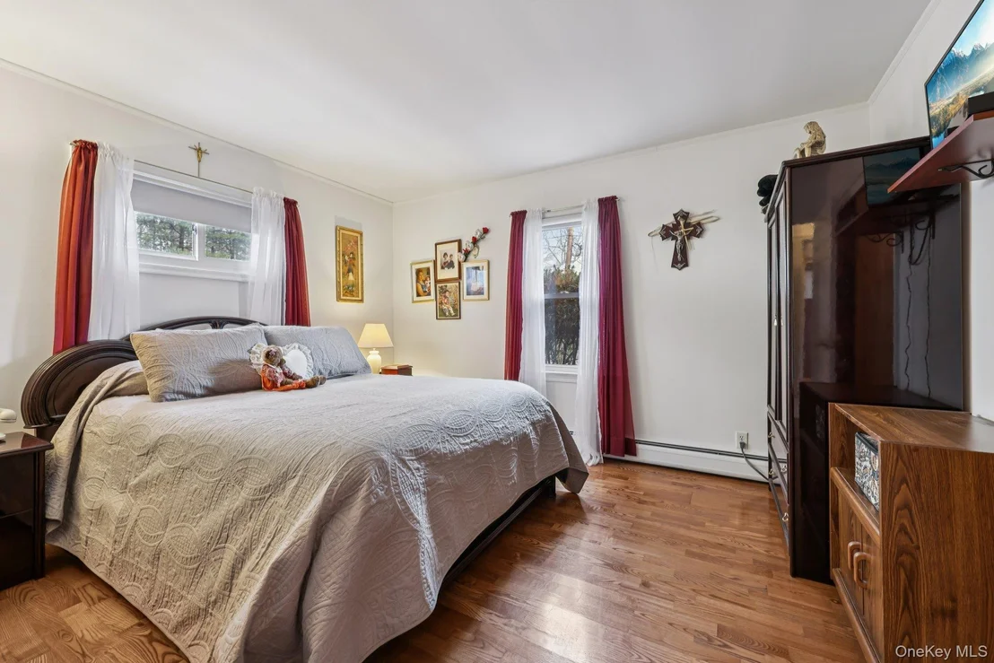 Photo of 375 Laurel Road
