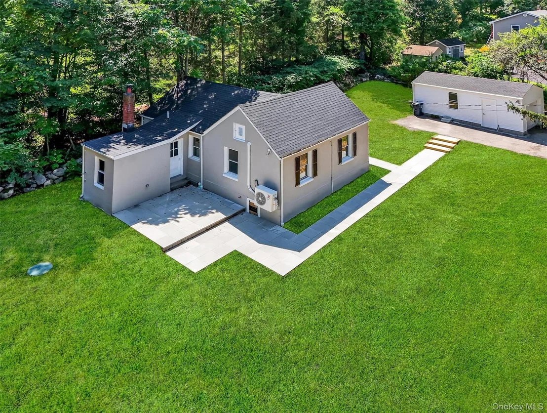 Photo of 28 Red Brook Road