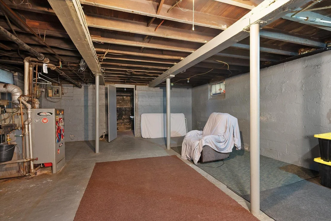 Photo of 331 Doherty Avenue