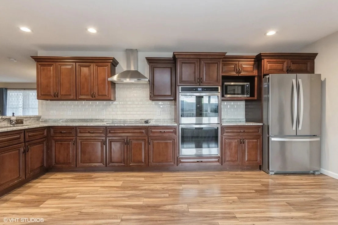 Photo of 46 Peaceable Way