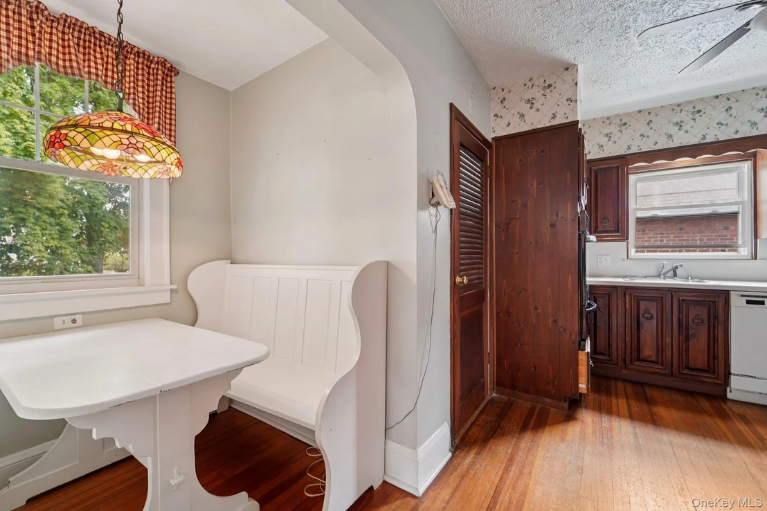 Photo of 115 Morsemere Avenue