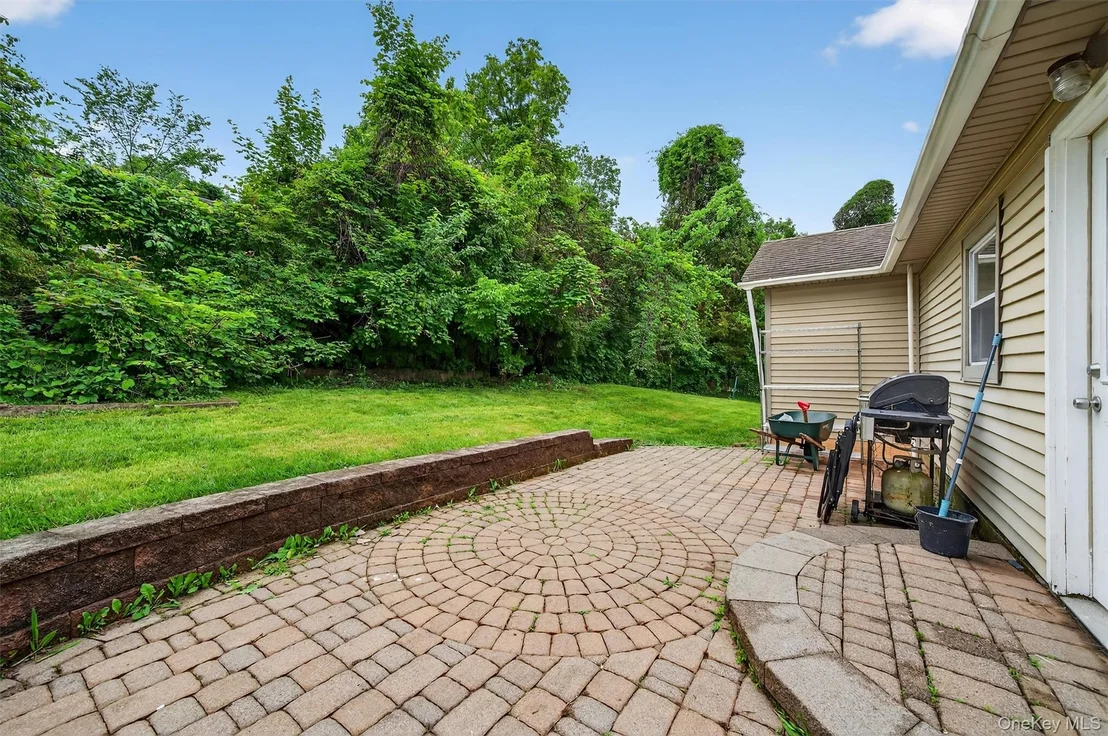 Photo of 15 Claremont Trail