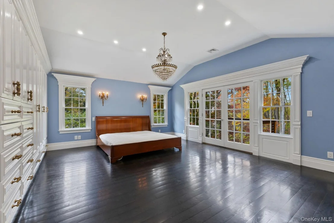 Photo of 675 Quaker Road