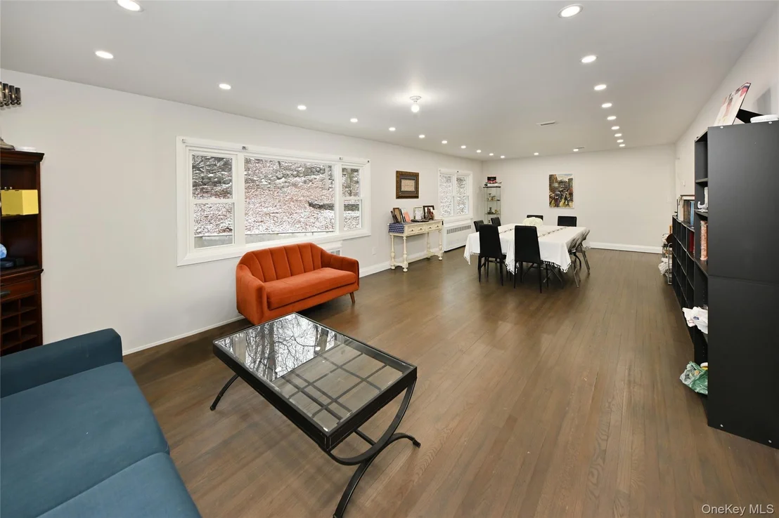 Photo of 7 Charlotte Drive
