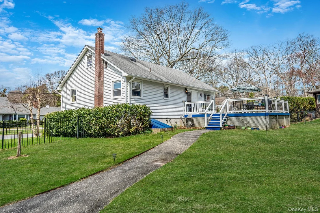 Photo of 30 Erving Avenue
