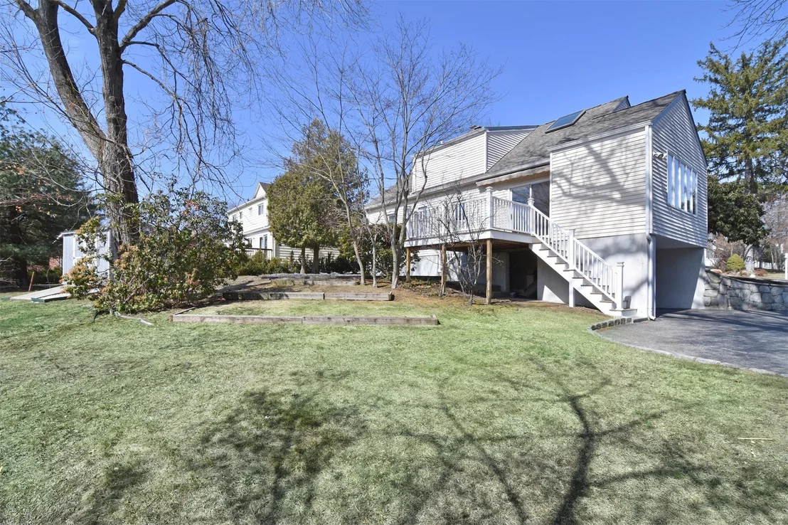 Photo of 24 Lochland Road