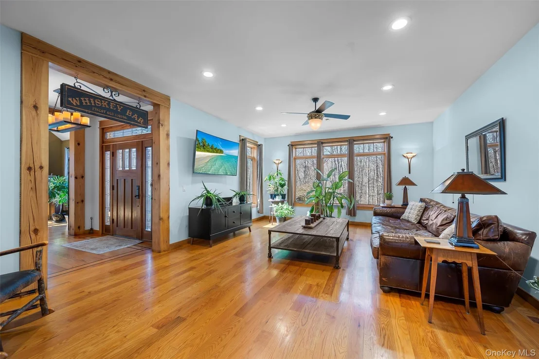 Photo of 252 Sinsabaugh Road
