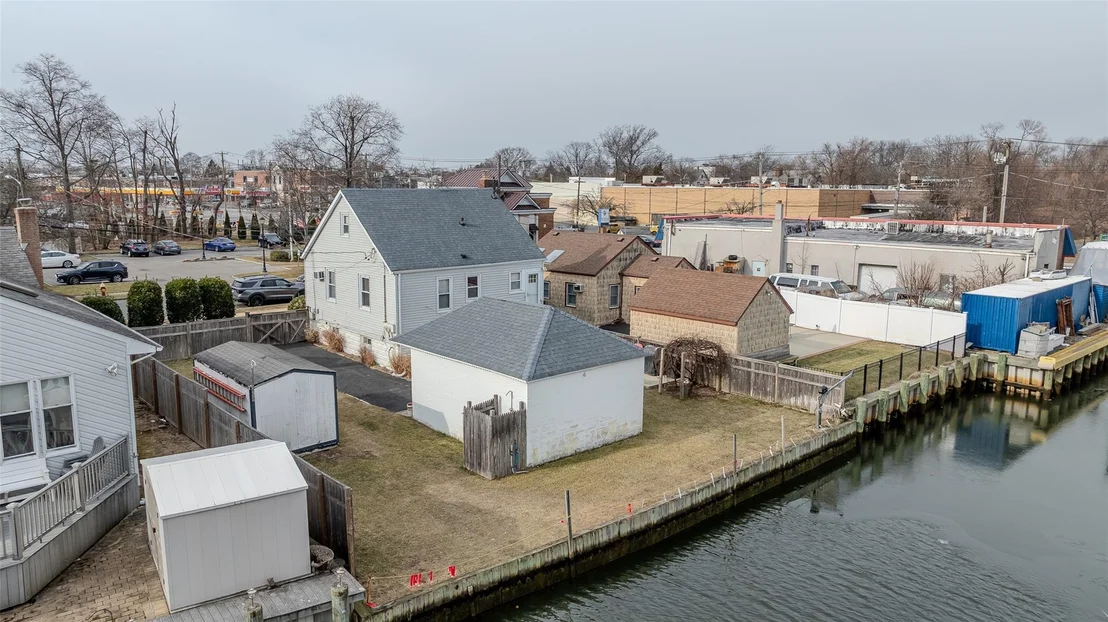 Photo of 2279 Townsend Road