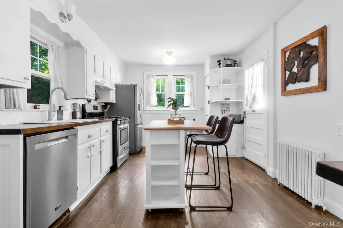 Photo of 24 Howard Avenue
