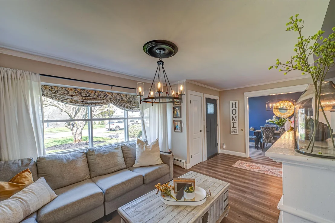 Photo of 1331 Harry Lane