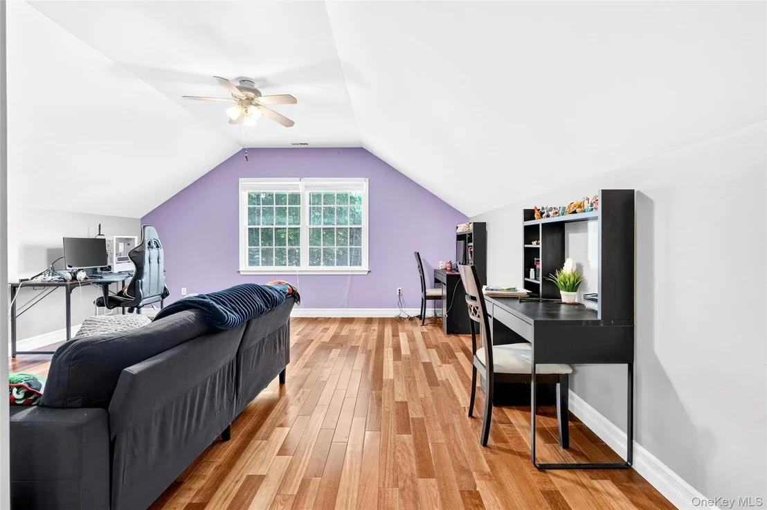 Photo of 12 Meadowview Lane