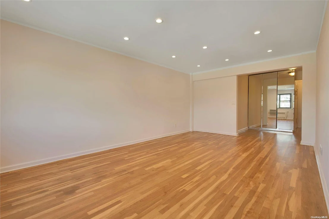 Photo of Unit 3K at 50 Brompton Road