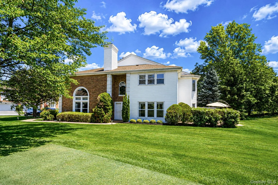 Photo of 86 Hamlet Drive
