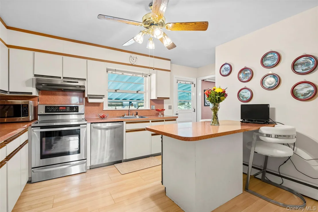 Photo of 46 Skyview Drive