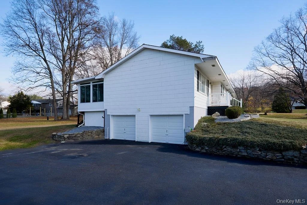 Photo of 17 Andover Lane