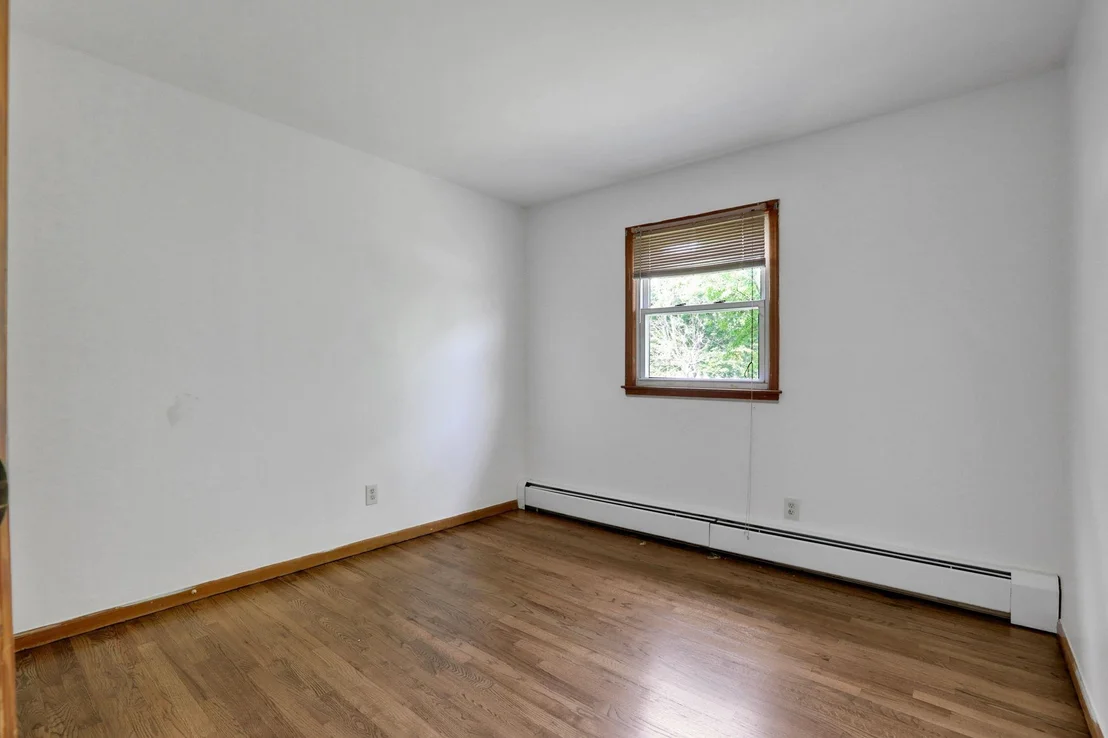 Photo of 187 Riverview Drive