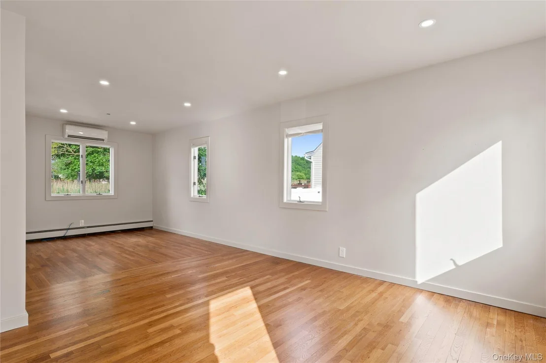 Photo of 2693 Fox Road