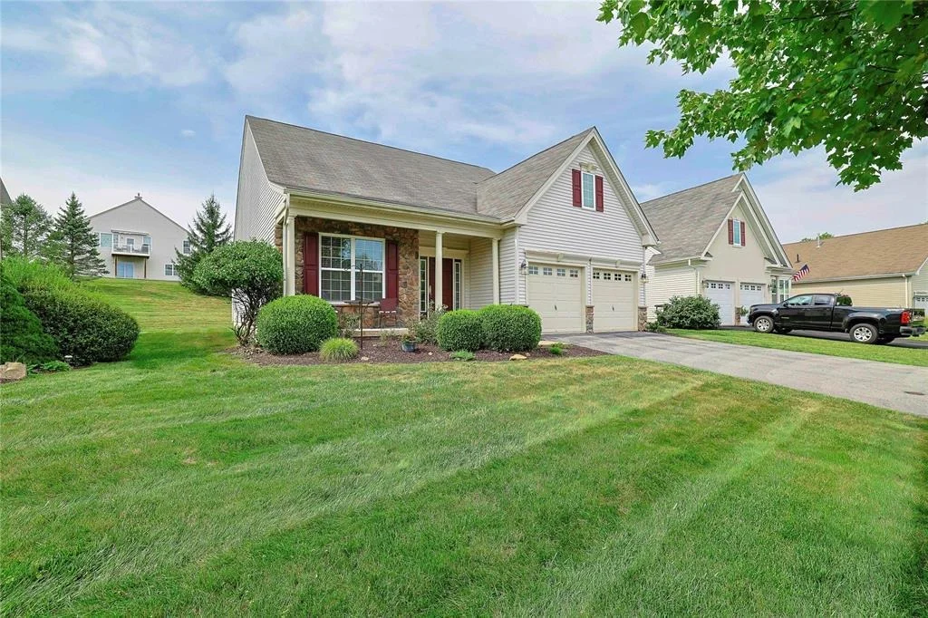 Photo of 61 Jasmine Drive
