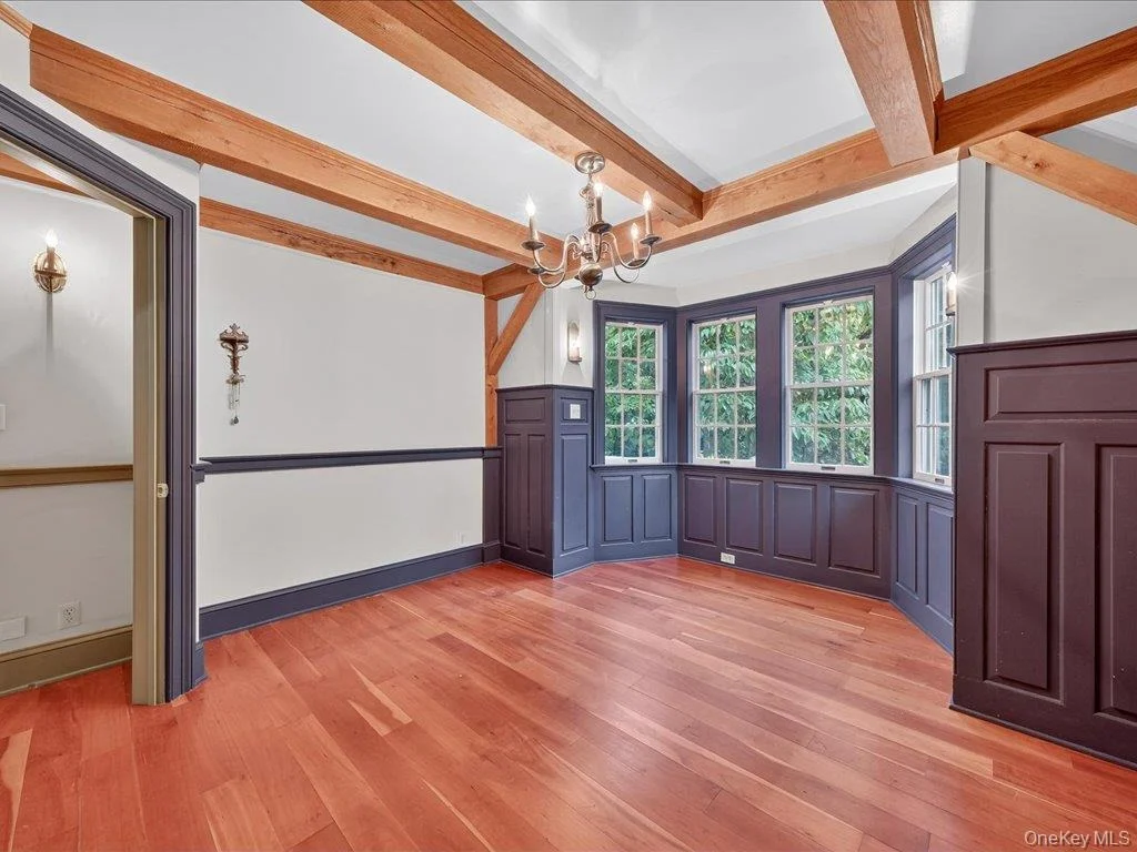 Photo of 121 Valley Farm Road