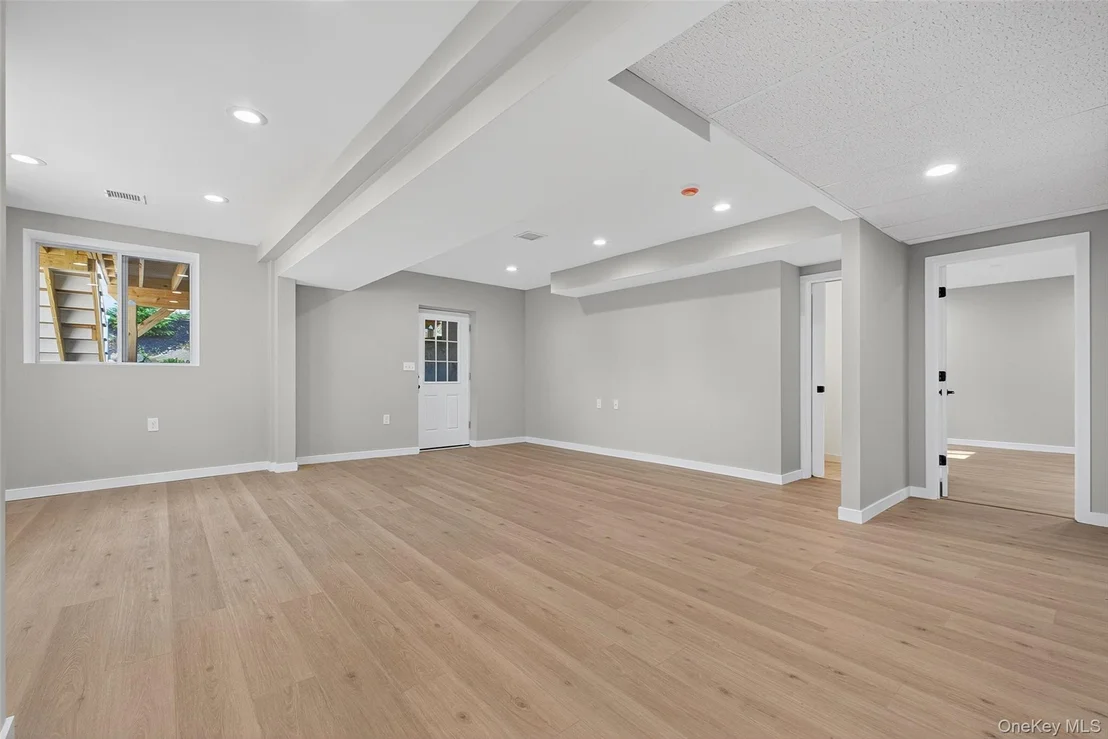 Photo of 1759 Maple Avenue
