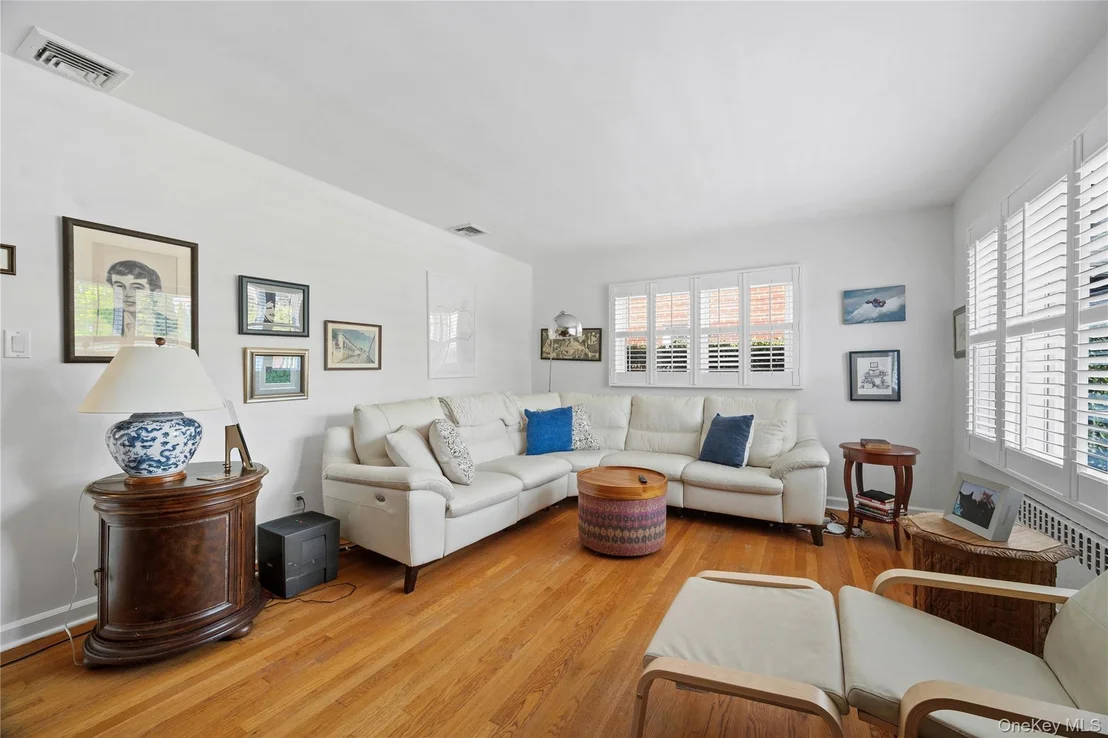 Photo of 18 Devon Place