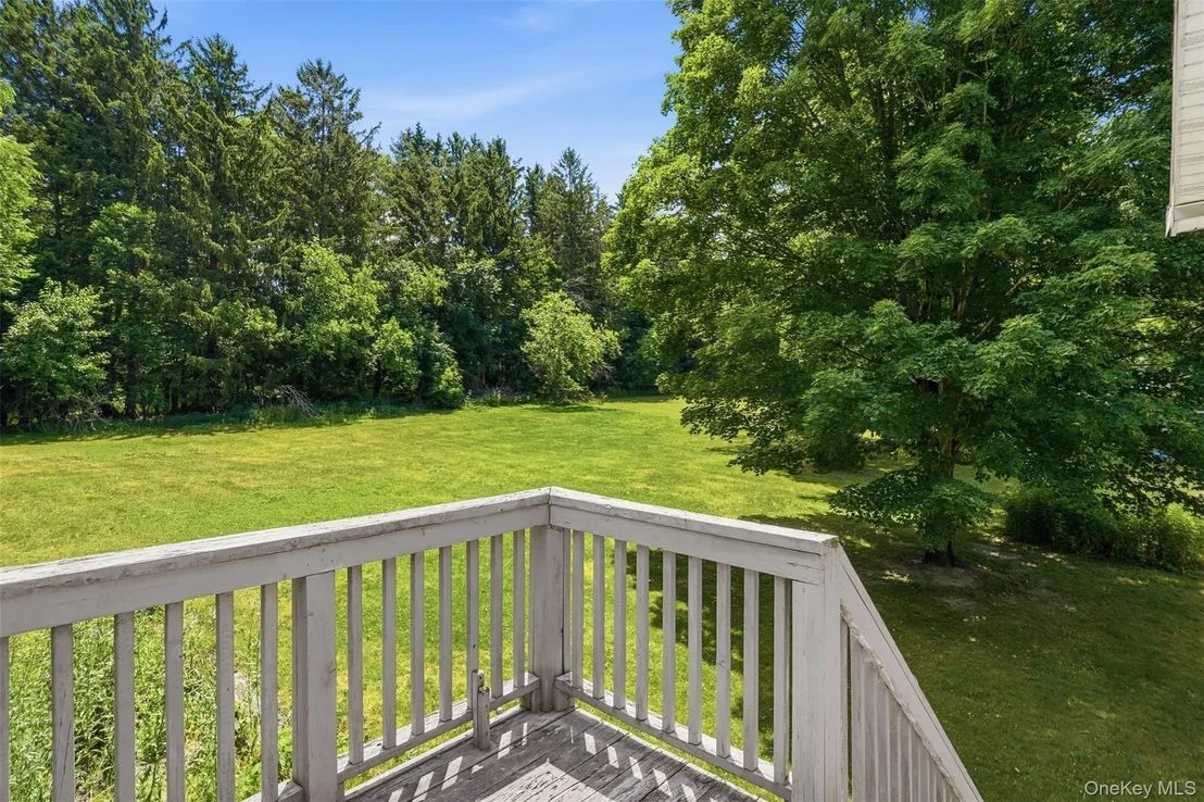 Photo of 122 River Road