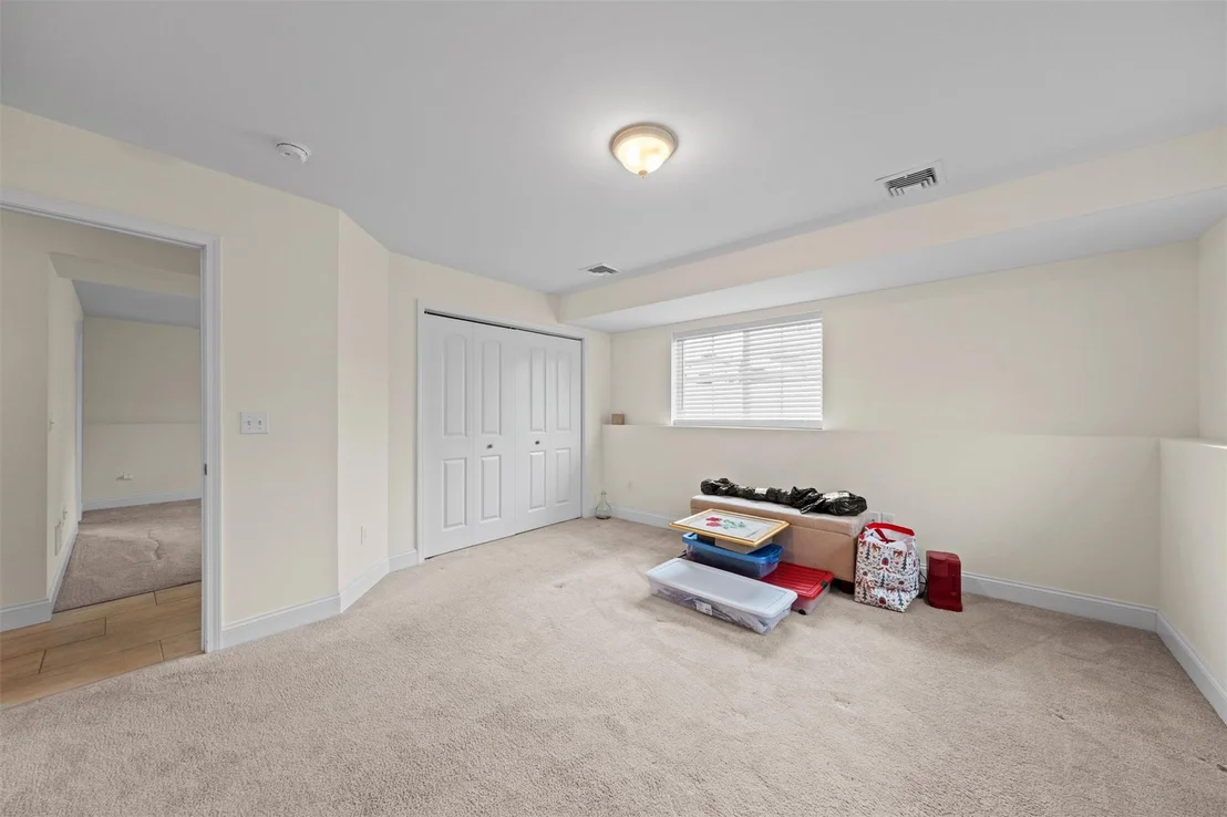 Photo of 394 Bailey Road
