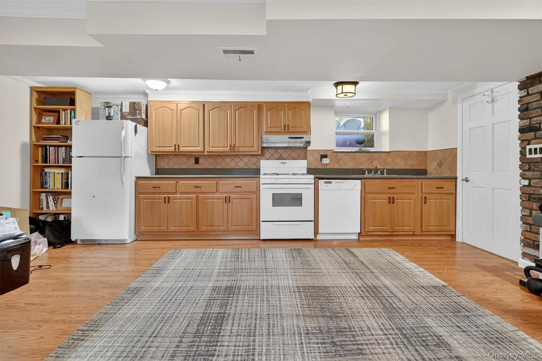 Photo of 268 Marbledale Road