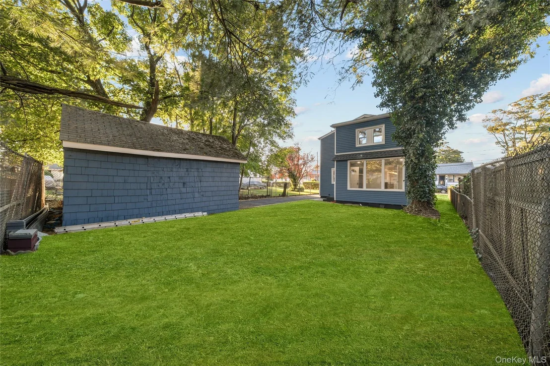 Photo of 8 Maple Street