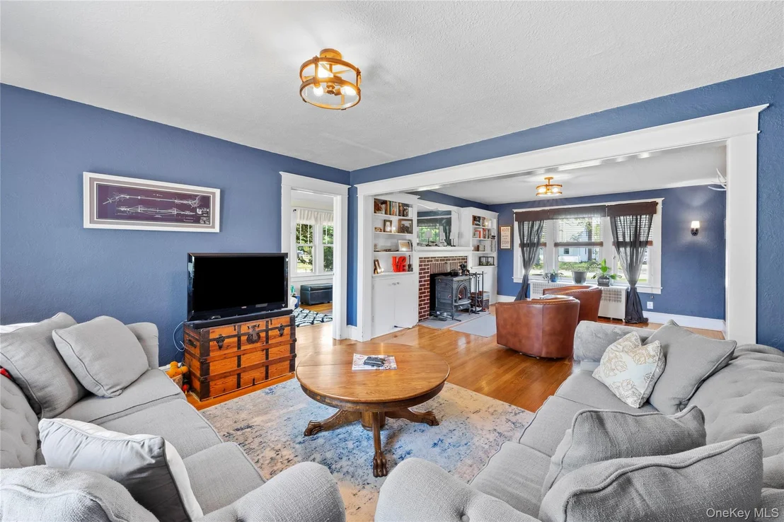 Photo of 119 Hubbard Avenue