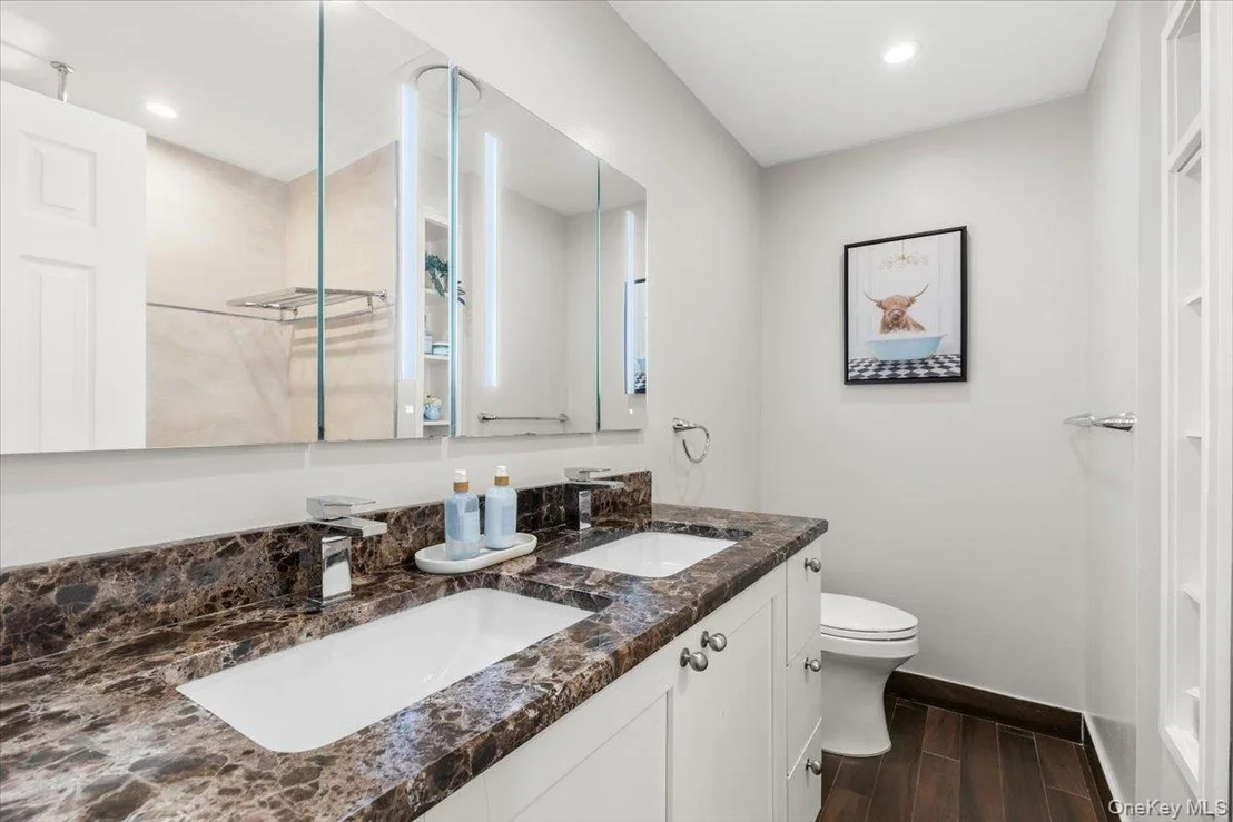 Photo of 14 Edgemont Circle