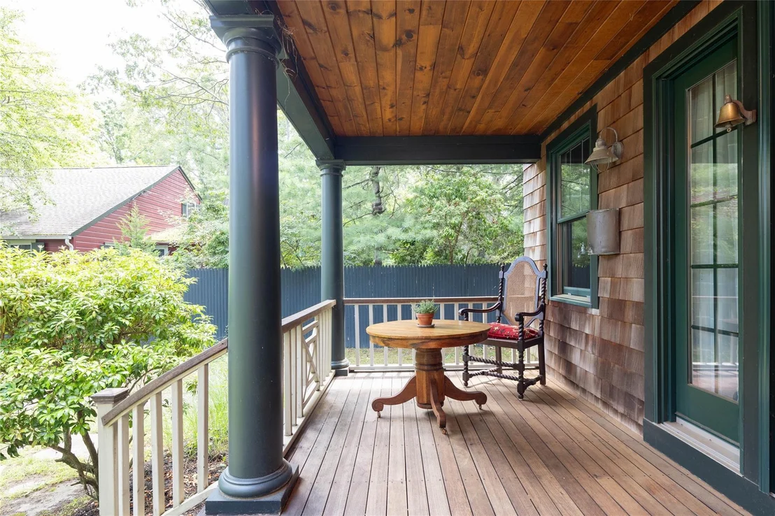 Photo of 2860 Pine Tree Road