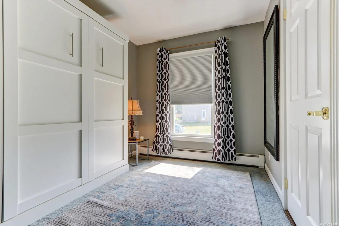 Photo of 205 Washington Drive