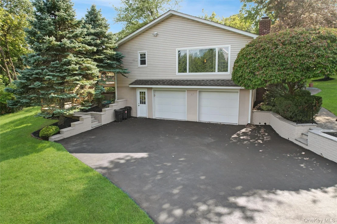 Photo of 27 Eldor Avenue