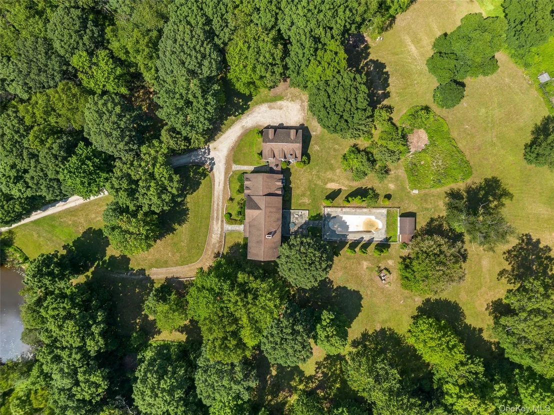 Photo of 202 McManus Road N