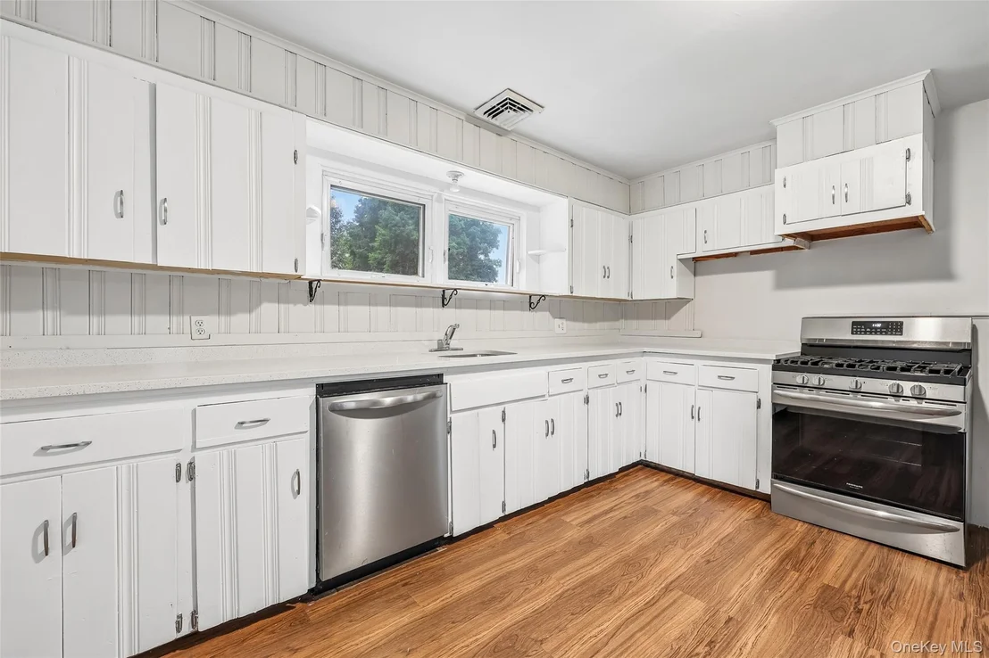 Photo of 14 Highview Avenue