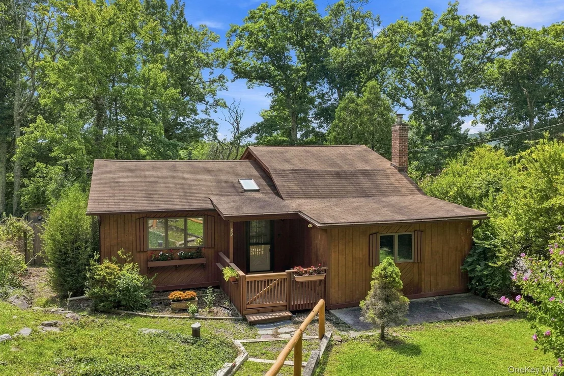 Photo of 49 Maple Trail