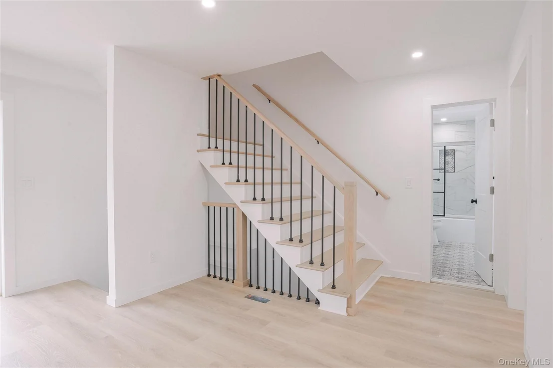 Photo of 17 Maple Street