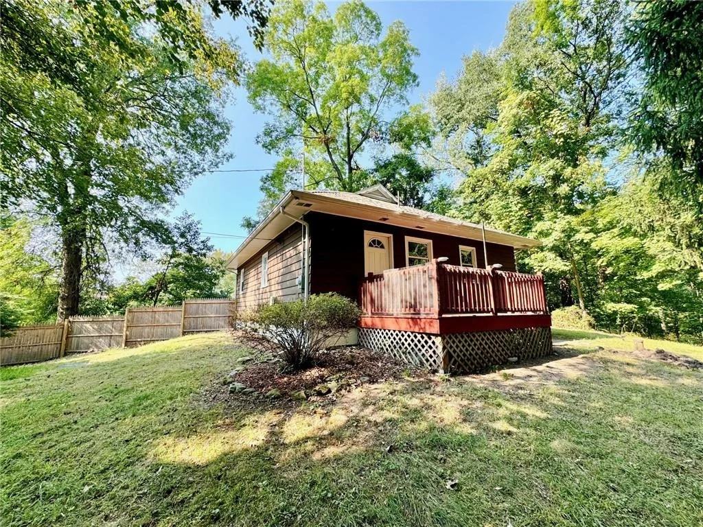 Photo of 2184 South Road