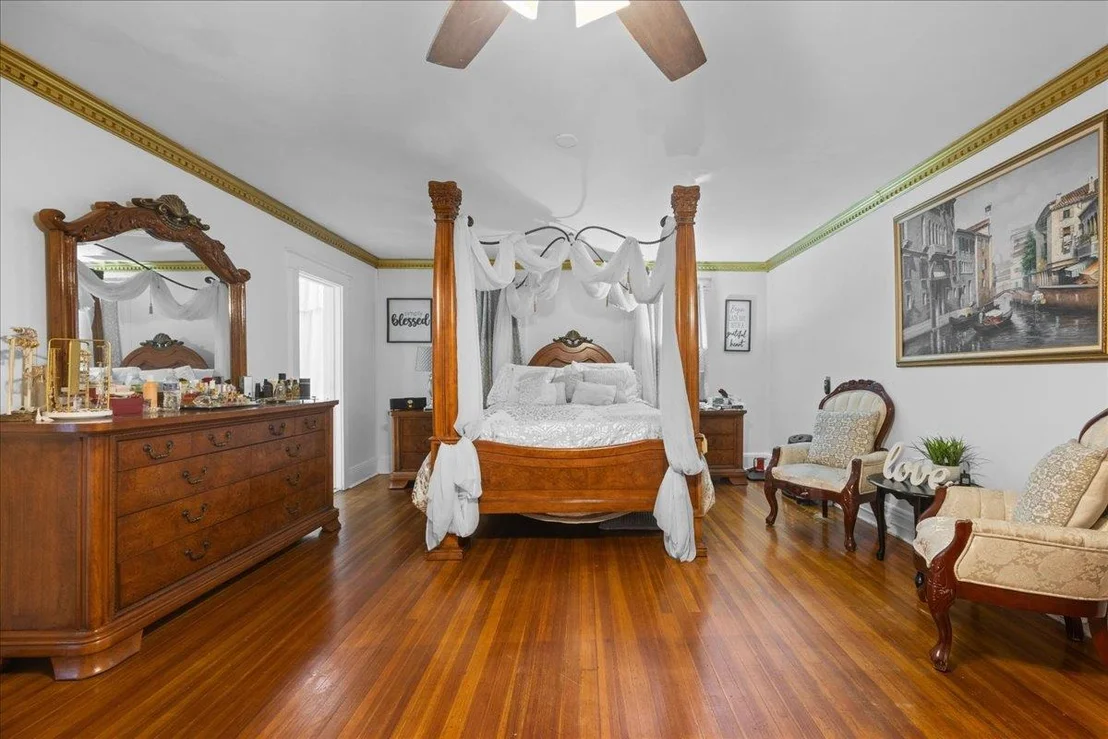 Photo of 319 Summit Avenue