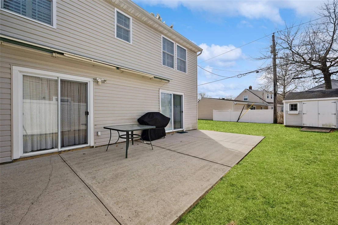 Photo of 108 Barnyard Lane