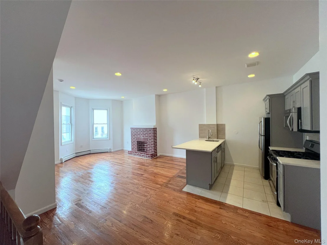 Photo of 75 De Sales Place