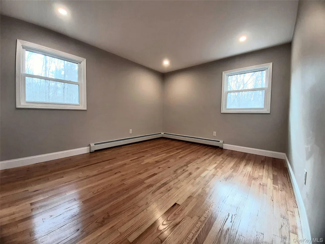 Photo of 38 Pine Woods Road