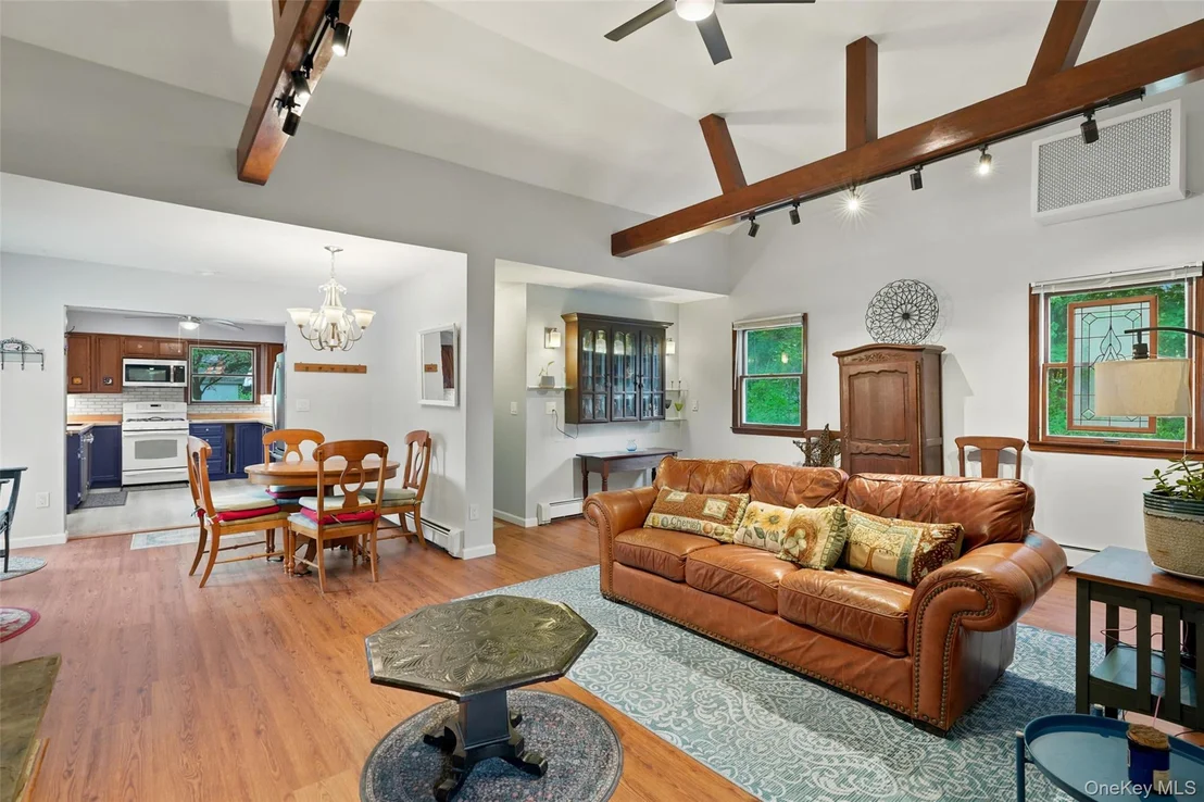 Photo of 9 Starview Avenue
