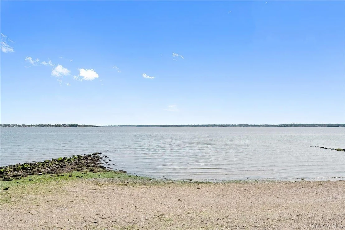 Photo of 22B Edgewater Park