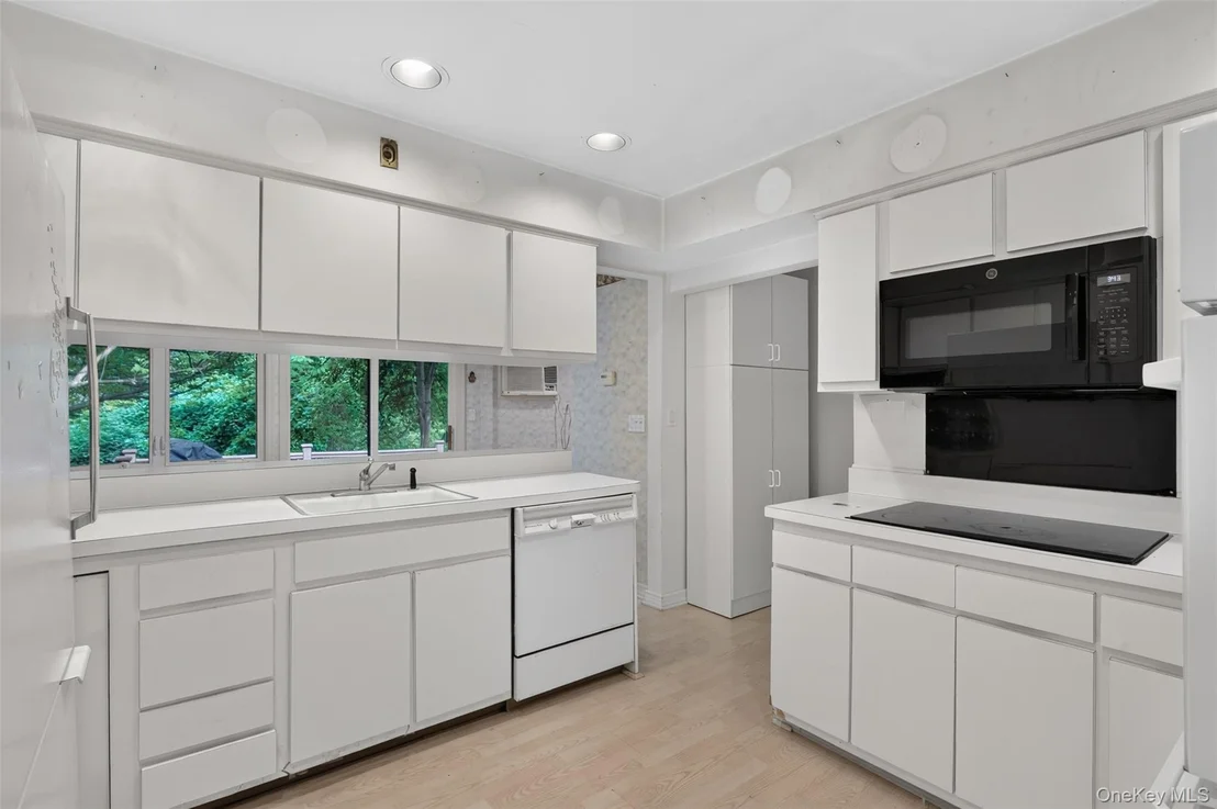 Photo of 38 Beverly Road
